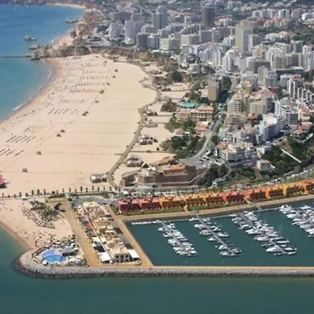 Lejlighed Apartamento Moderno Na Praia Da Rocha By Izi Boo Kings